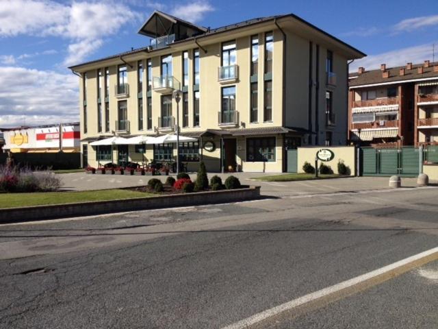 Albergo Ristorante San Marco Carmagnola Dış mekan fotoğraf
