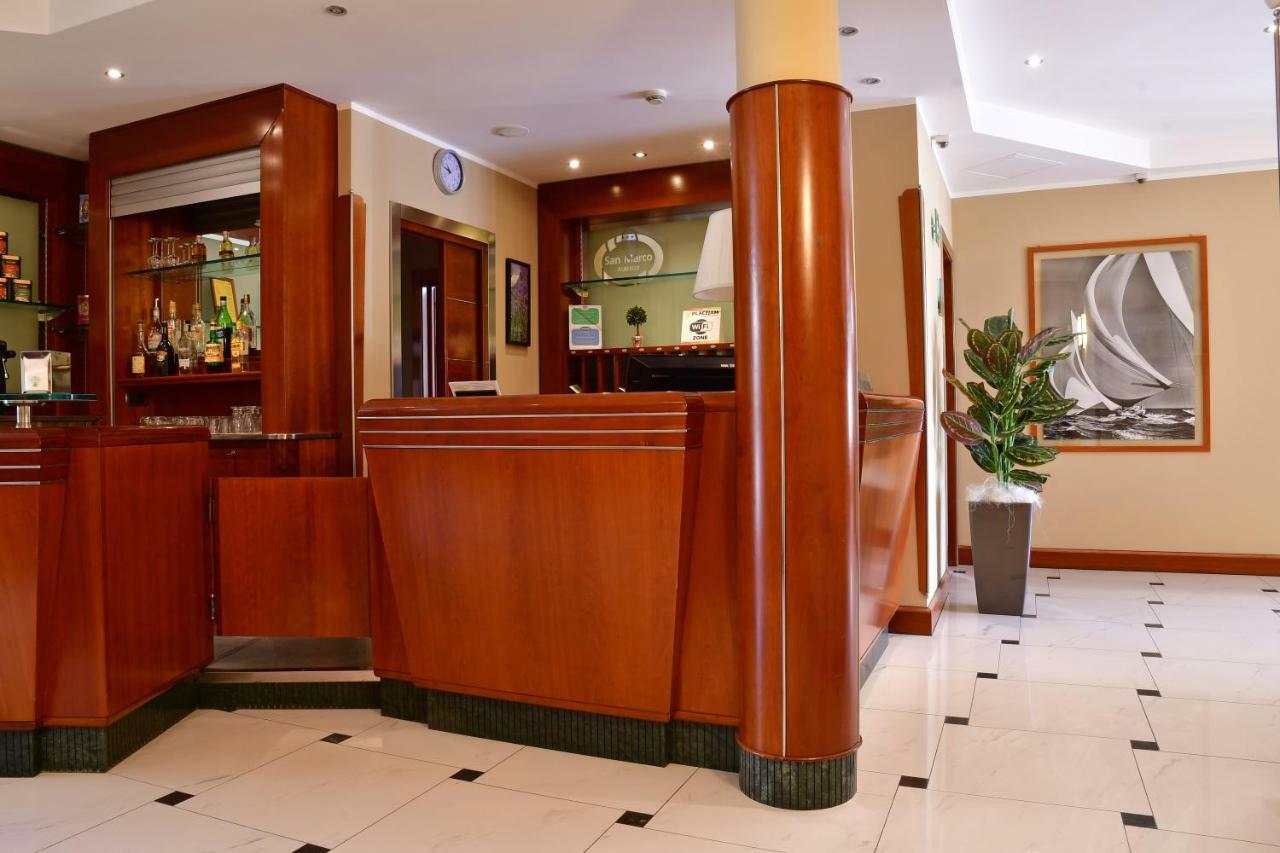 Albergo Ristorante San Marco Carmagnola Dış mekan fotoğraf