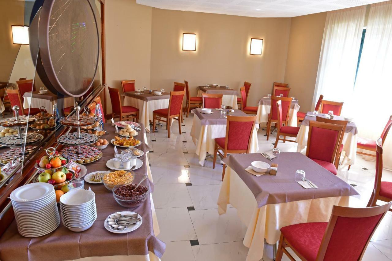 Albergo Ristorante San Marco Carmagnola Dış mekan fotoğraf