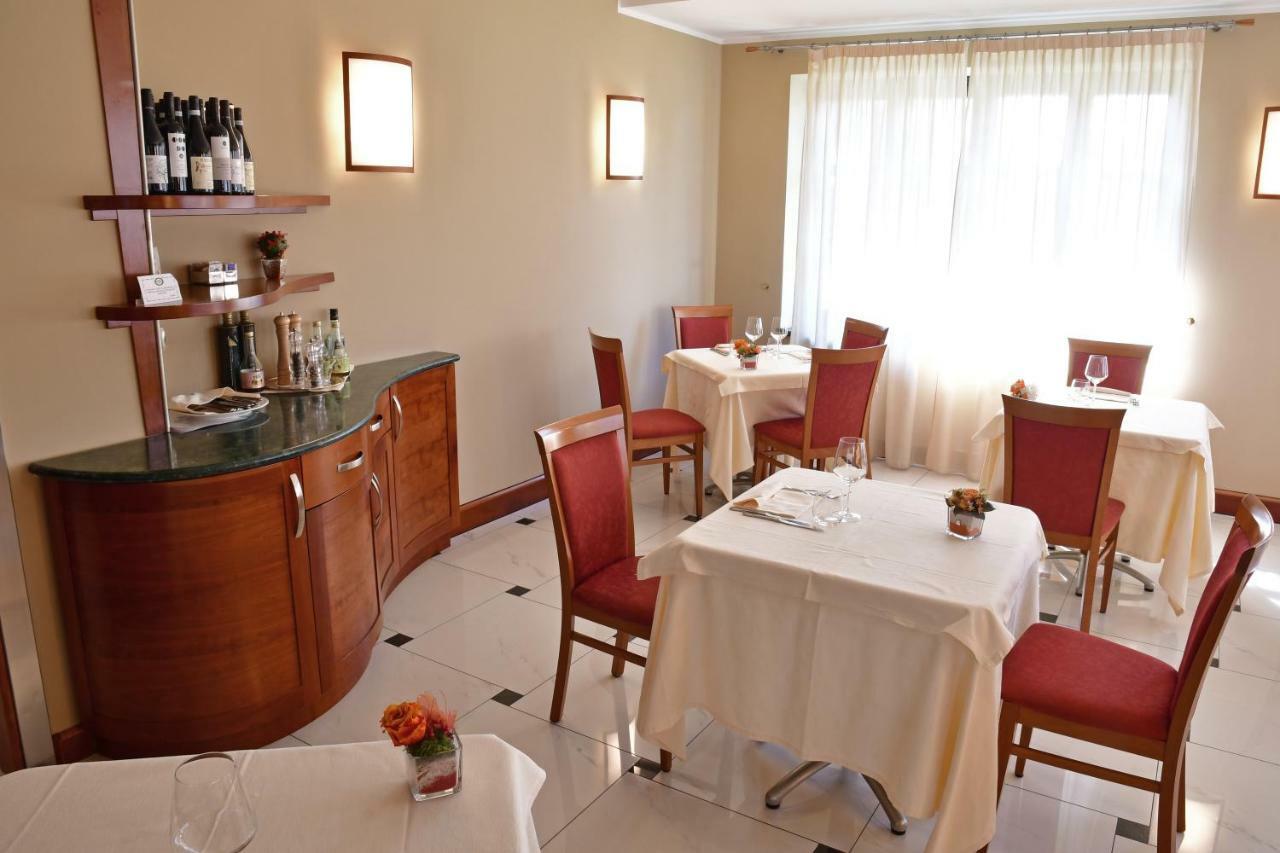 Albergo Ristorante San Marco Carmagnola Dış mekan fotoğraf