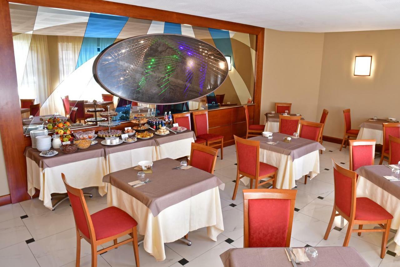 Albergo Ristorante San Marco Carmagnola Dış mekan fotoğraf