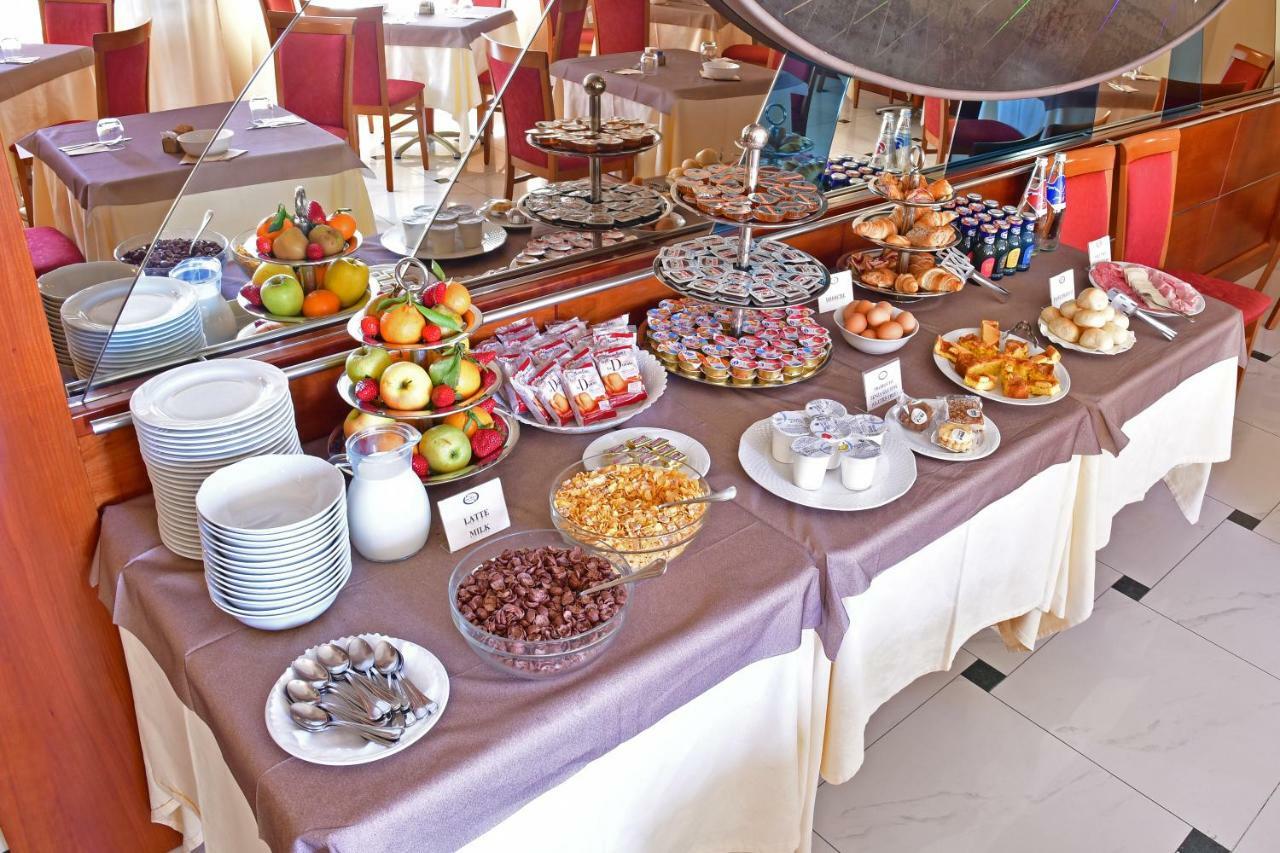 Albergo Ristorante San Marco Carmagnola Dış mekan fotoğraf